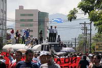20090629151248-hondurashoy3.jpg